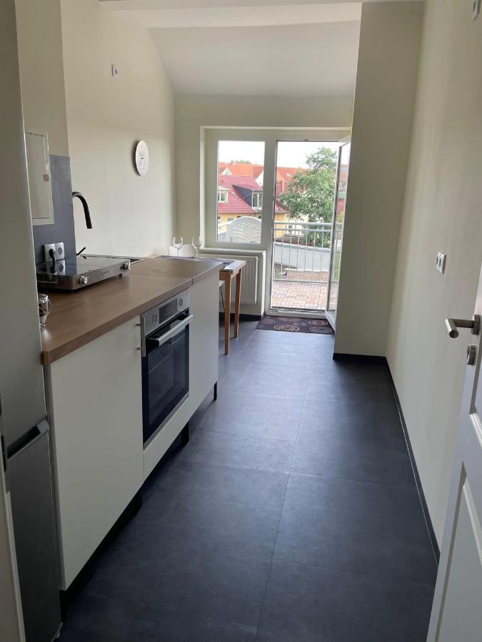 Schoene Neue 4 Zimmer Wohnung Mit Sued-Balkon Bis 8 Personen ナウムブルク エクステリア 写真