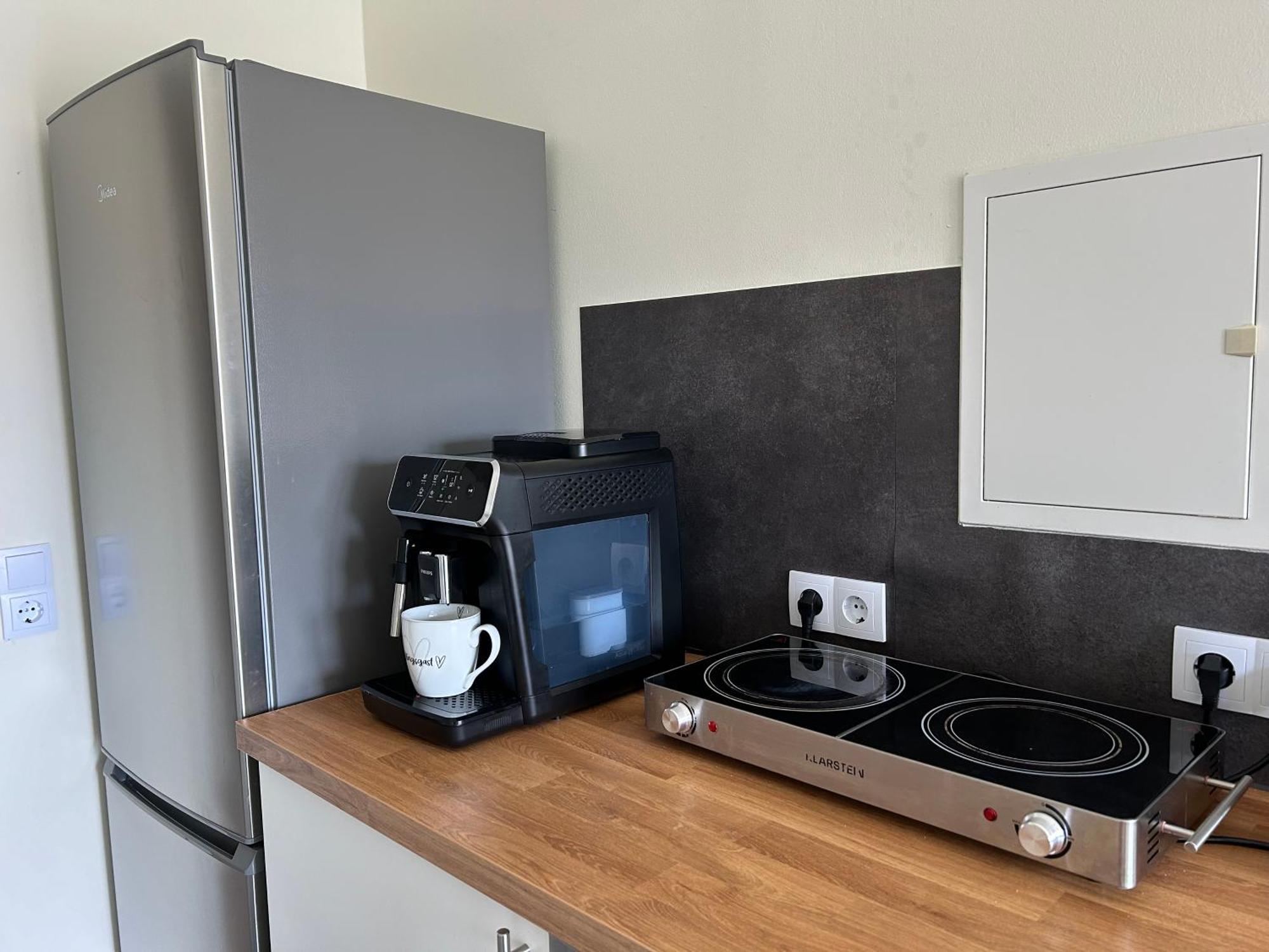Schoene Neue 4 Zimmer Wohnung Mit Sued-Balkon Bis 8 Personen ナウムブルク エクステリア 写真