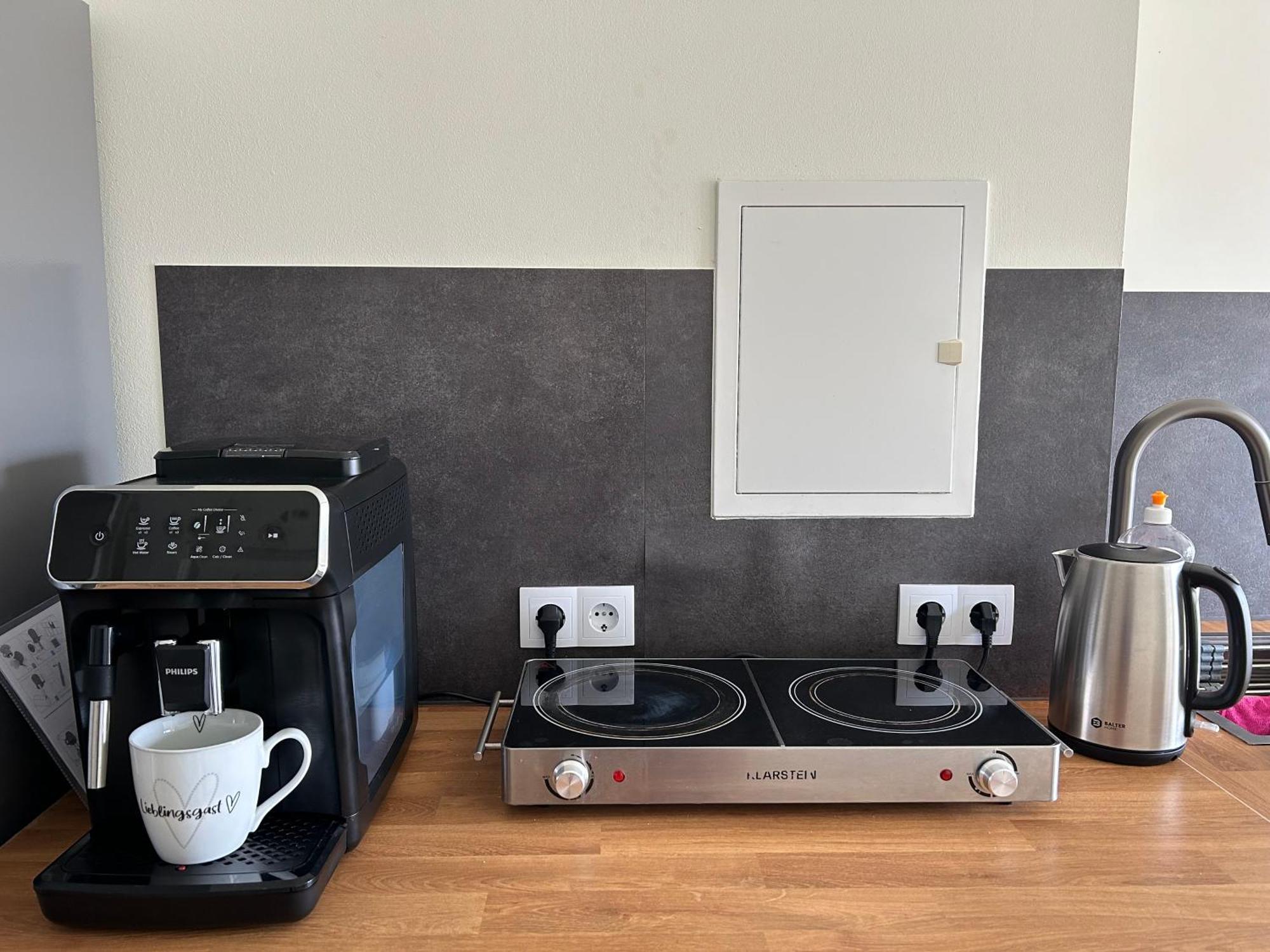 Schoene Neue 4 Zimmer Wohnung Mit Sued-Balkon Bis 8 Personen ナウムブルク エクステリア 写真
