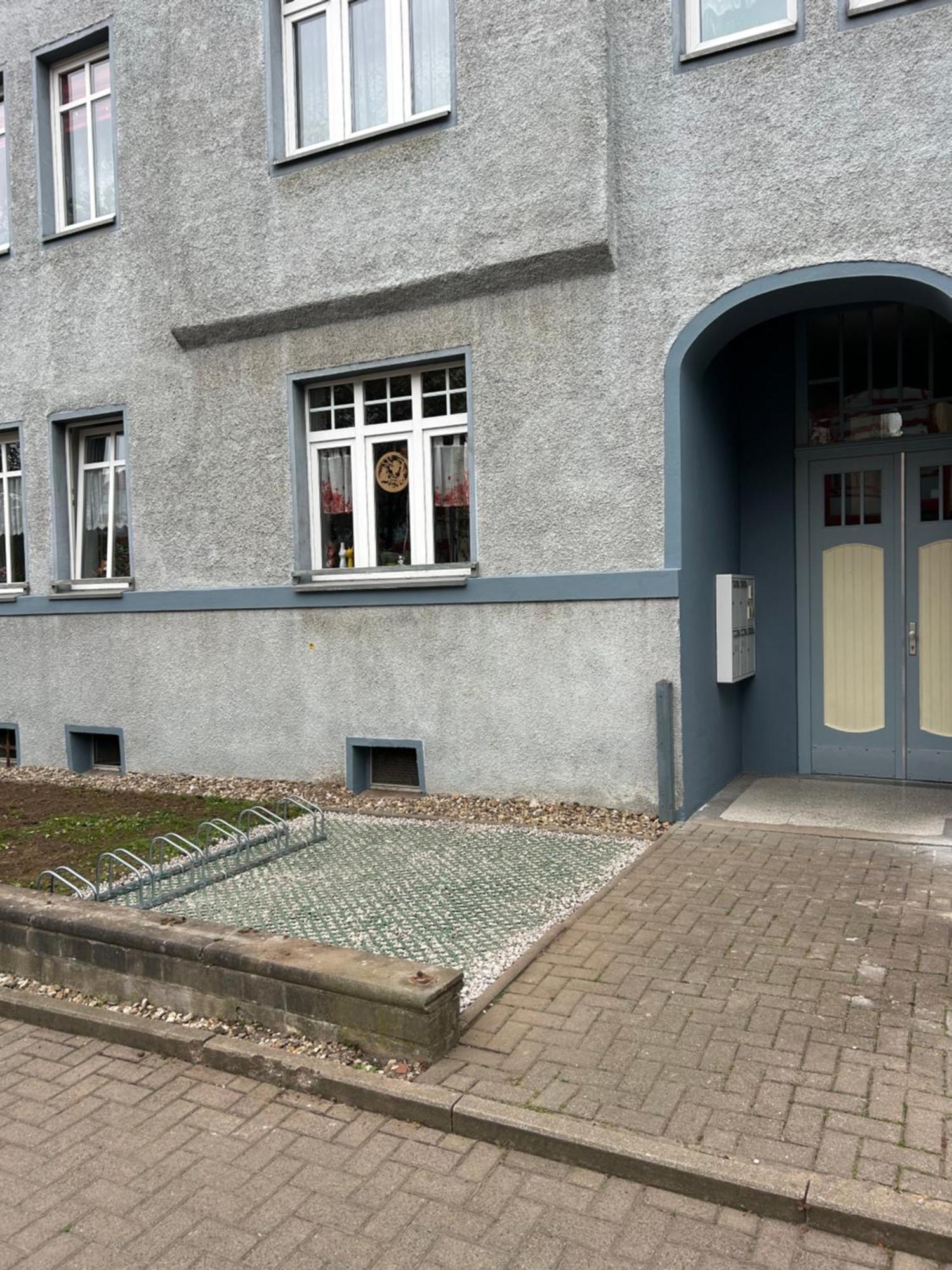 Schoene Neue 4 Zimmer Wohnung Mit Sued-Balkon Bis 8 Personen ナウムブルク エクステリア 写真